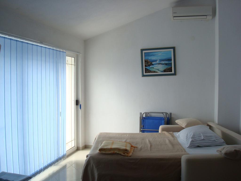 Apartments 4 Dolphins Rogoznica  Rum bild