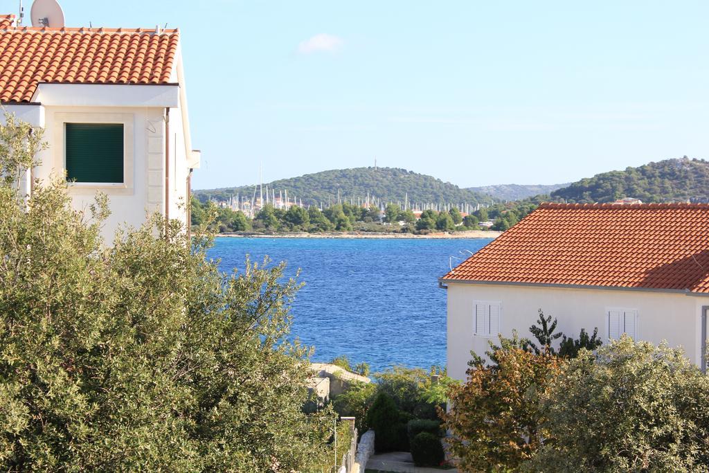 Apartments 4 Dolphins Rogoznica  Rum bild
